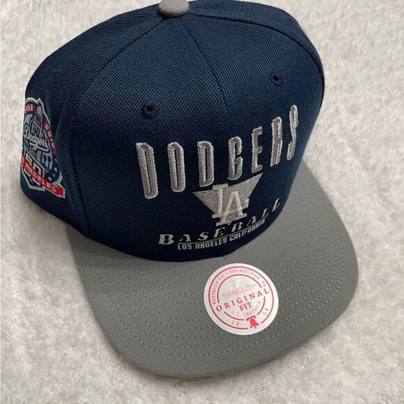 LA Dodgers Mitchell & Ness 60 Year Snapback Limited Edition Cap - Picture 1 of 3